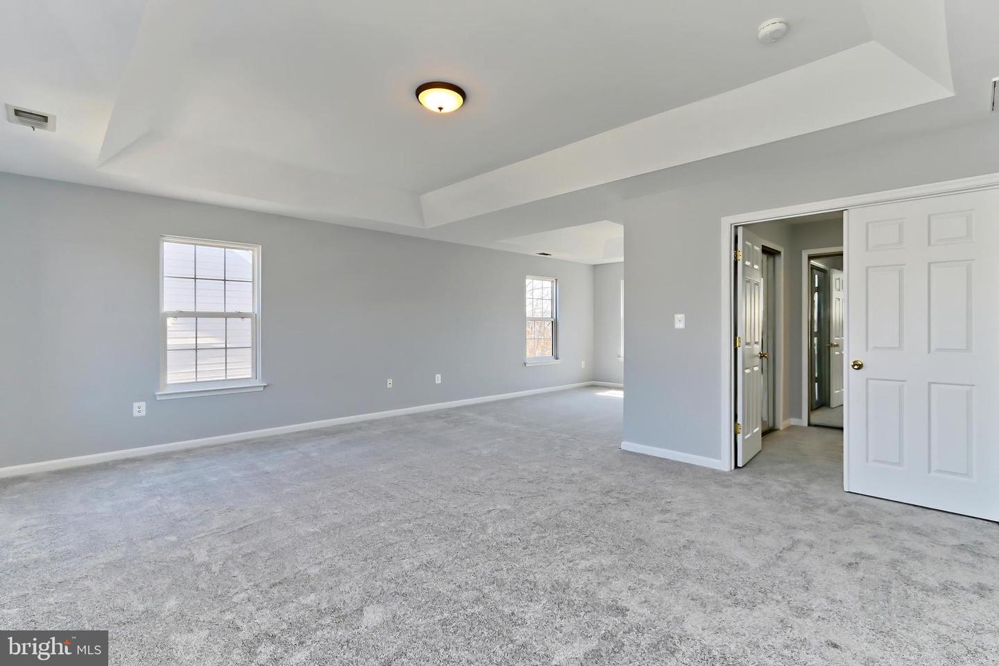 5319 DAYBREAK LN, WOODBRIDGE, Virginia 22193, 5 Bedrooms Bedrooms, ,3 BathroomsBathrooms,Residential,For sale,5319 DAYBREAK LN,VAPW2089736 MLS # VAPW2089736
