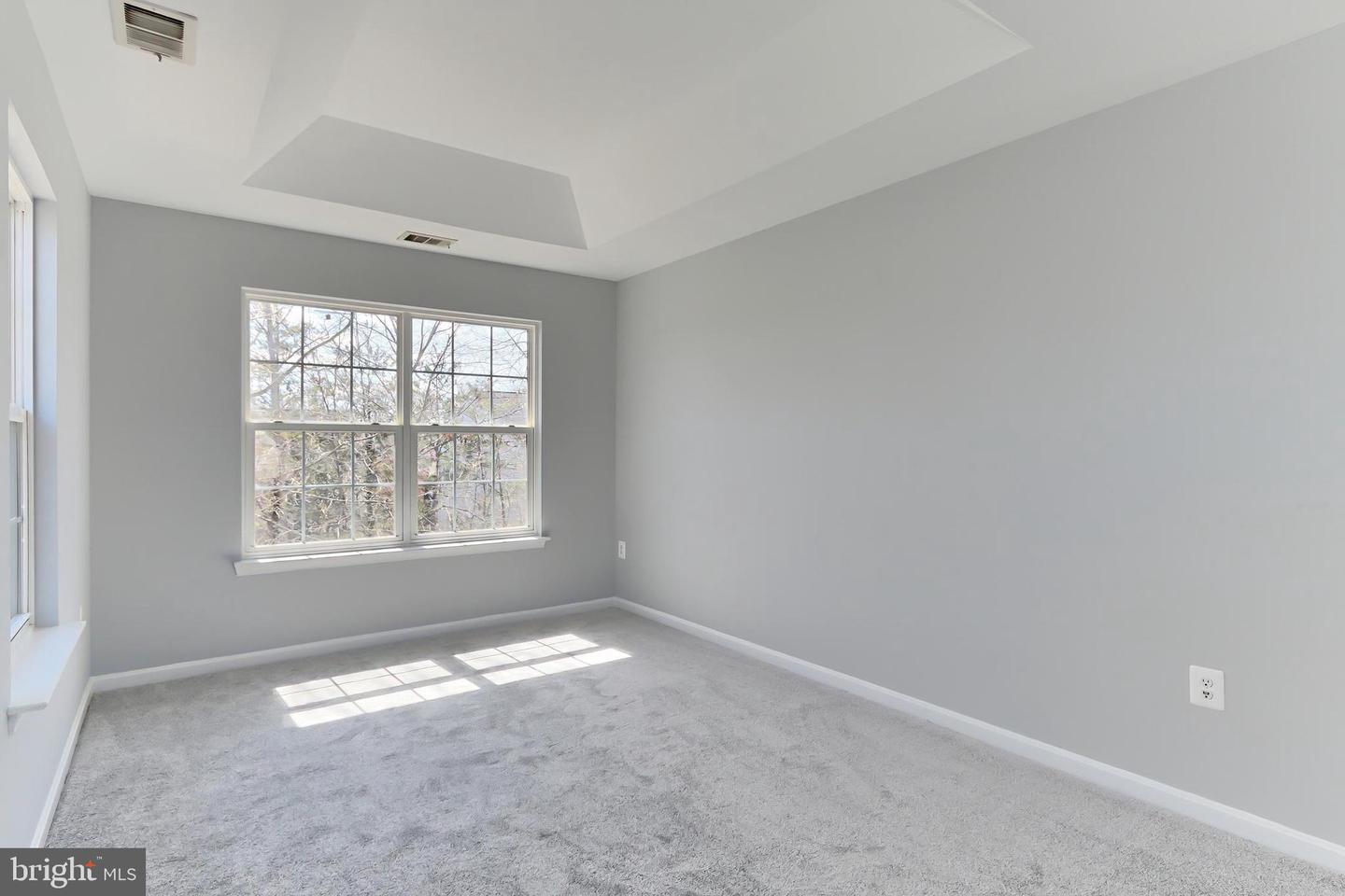5319 DAYBREAK LN, WOODBRIDGE, Virginia 22193, 5 Bedrooms Bedrooms, ,3 BathroomsBathrooms,Residential,For sale,5319 DAYBREAK LN,VAPW2089736 MLS # VAPW2089736