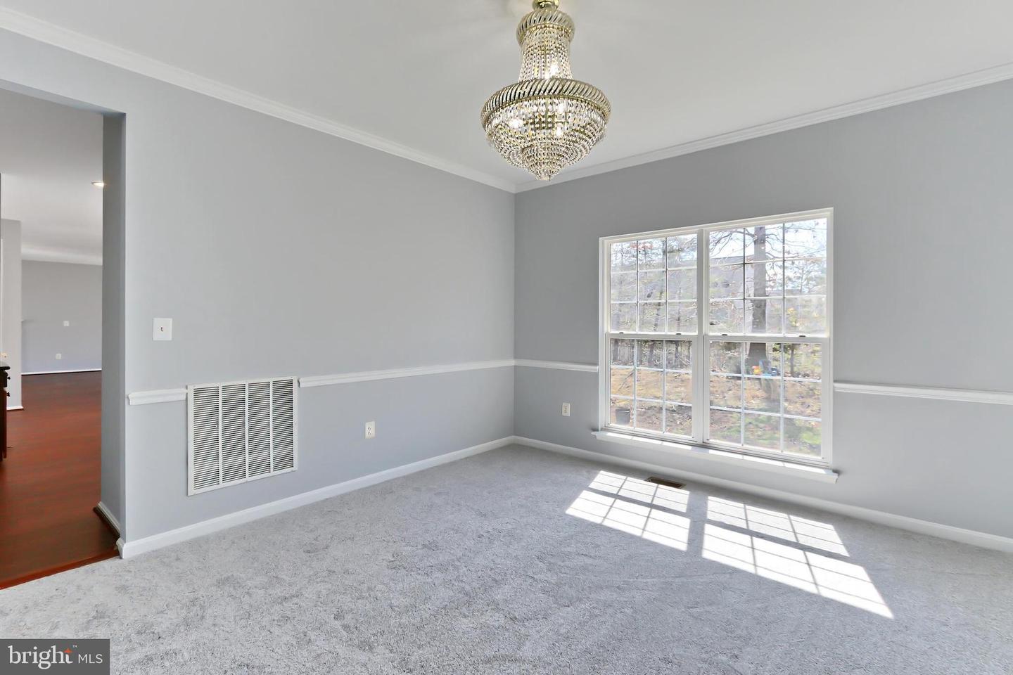 5319 DAYBREAK LN, WOODBRIDGE, Virginia 22193, 5 Bedrooms Bedrooms, ,3 BathroomsBathrooms,Residential,For sale,5319 DAYBREAK LN,VAPW2089736 MLS # VAPW2089736