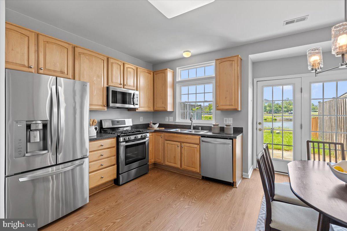 20973 KILLAWOG TER, ASHBURN, Virginia 20147, 2 Bedrooms Bedrooms, 2 Rooms Rooms,2 BathroomsBathrooms,Residential,For sale,20973 KILLAWOG TER,VALO2092562 MLS # VALO2092562
