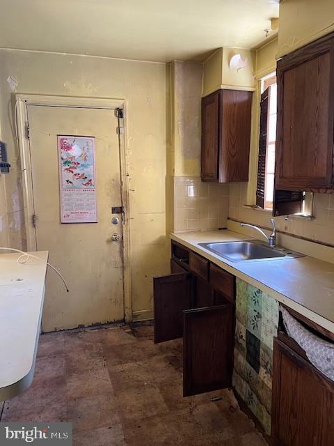 1229 SAVANNAH PL SE, WASHINGTON, District Of Columbia 20032, 3 Bedrooms Bedrooms, ,1 BathroomBathrooms,Residential,For sale,1229 SAVANNAH PL SE,DCDC2193834 MLS # DCDC2193834