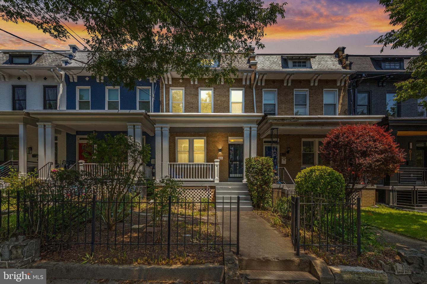 615 GALLATIN ST NW, WASHINGTON, District Of Columbia 20011, 3 Bedrooms Bedrooms, ,2 BathroomsBathrooms,Residential,For sale,615 GALLATIN ST NW,DCDC2194912 MLS # DCDC2194912