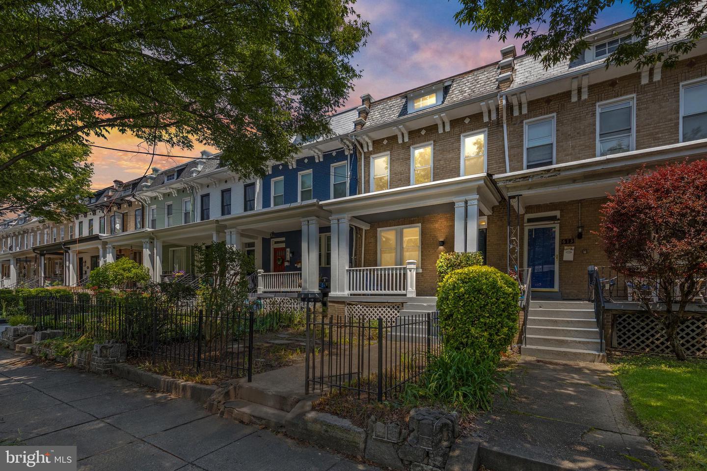 615 GALLATIN ST NW, WASHINGTON, District Of Columbia 20011, 3 Bedrooms Bedrooms, ,2 BathroomsBathrooms,Residential,For sale,615 GALLATIN ST NW,DCDC2194912 MLS # DCDC2194912
