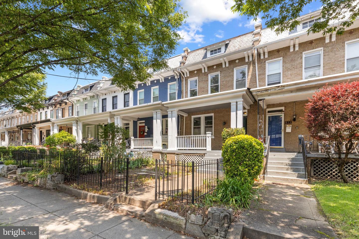 615 GALLATIN ST NW, WASHINGTON, District Of Columbia 20011, 3 Bedrooms Bedrooms, ,2 BathroomsBathrooms,Residential,For sale,615 GALLATIN ST NW,DCDC2194912 MLS # DCDC2194912