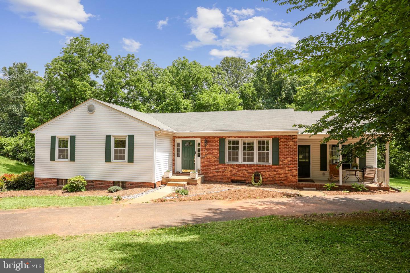 101 STRATFORD PL, STAFFORD, Virginia 22556, 3 Bedrooms Bedrooms, ,2 BathroomsBathrooms,Residential,For sale,101 STRATFORD PL,VAST2037876 MLS # VAST2037876