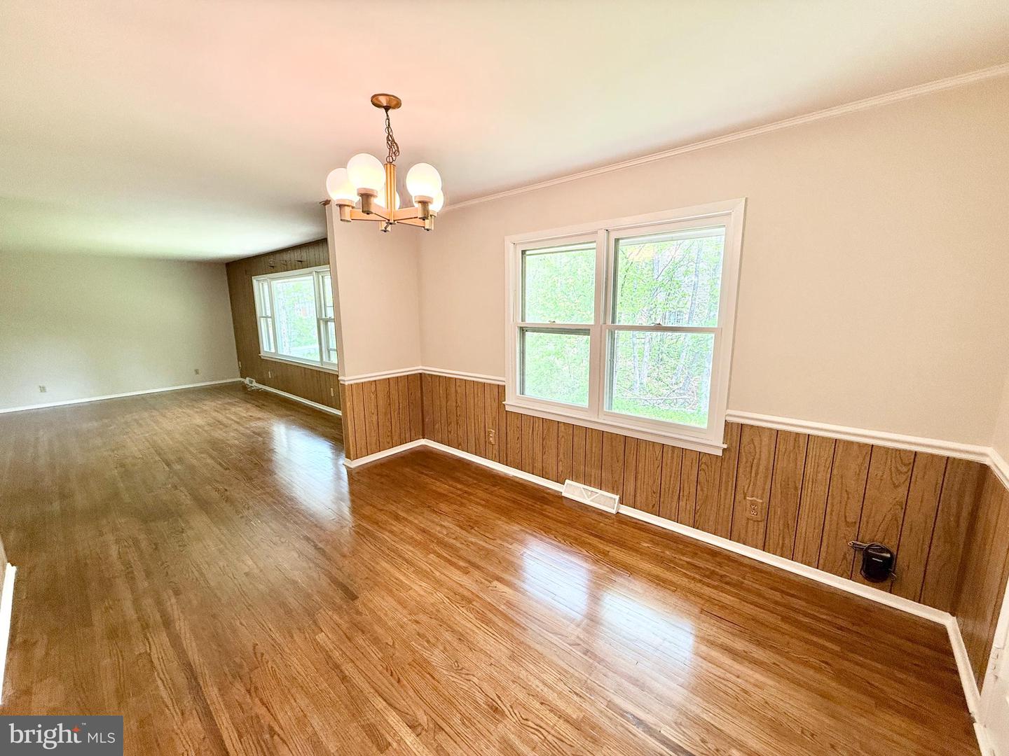 201 HARDWOOD LN, FREDERICKSBURG, Virginia 22408, 3 Bedrooms Bedrooms, ,2 BathroomsBathrooms,Residential,For sale,201 HARDWOOD LN,VASP2032382 MLS # VASP2032382