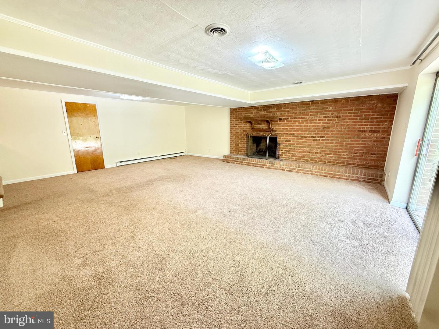 201 HARDWOOD LN, FREDERICKSBURG, Virginia 22408, 3 Bedrooms Bedrooms, ,2 BathroomsBathrooms,Residential,For sale,201 HARDWOOD LN,VASP2032382 MLS # VASP2032382