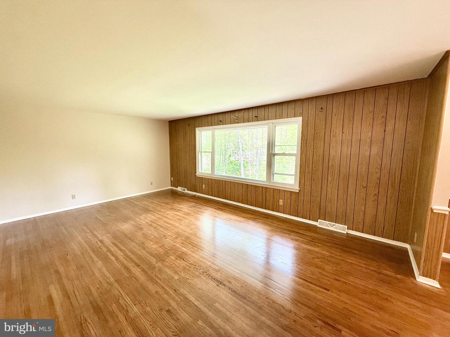 201 HARDWOOD LN, FREDERICKSBURG, Virginia 22408, 3 Bedrooms Bedrooms, ,2 BathroomsBathrooms,Residential,For sale,201 HARDWOOD LN,VASP2032382 MLS # VASP2032382
