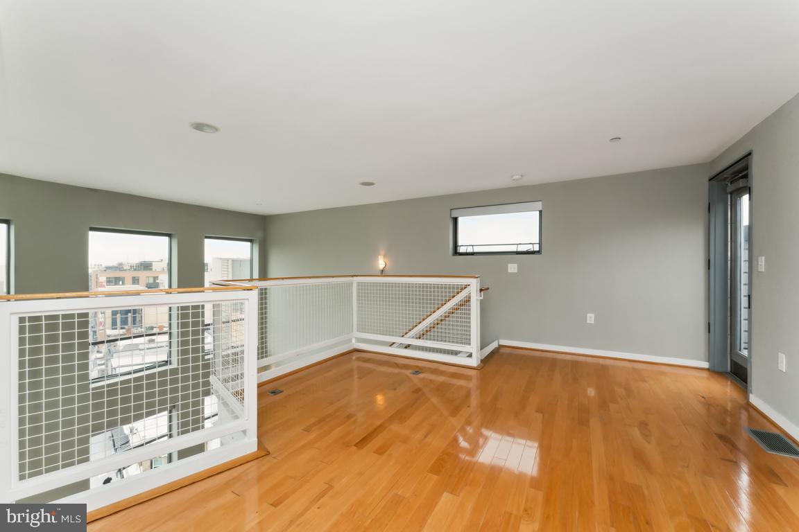 1414 BELMONT ST NW #409, WASHINGTON, District Of Columbia 20009, 1 Bedroom Bedrooms, ,2 BathroomsBathrooms,Residential,For sale,1414 BELMONT ST NW #409,DCDC2197708 MLS # DCDC2197708