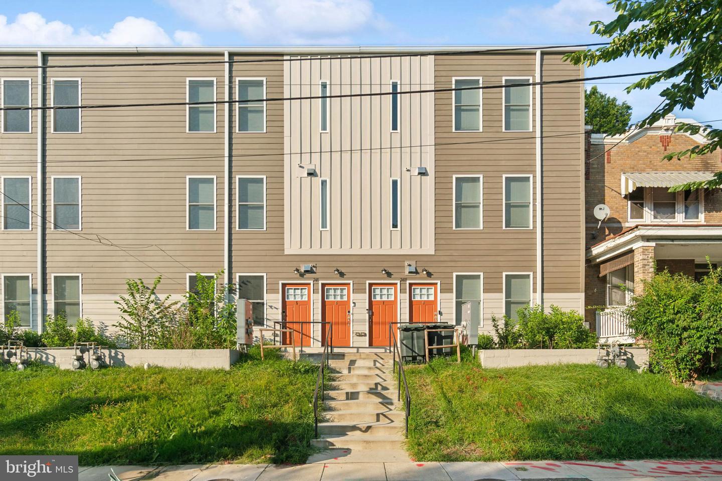 2416 LENFANT SQ SE, WASHINGTON, District Of Columbia 20020, 5 Bedrooms Bedrooms, ,5 BathroomsBathrooms,Residential,For sale,2416 LENFANT SQ SE,DCDC2198328 MLS # DCDC2198328