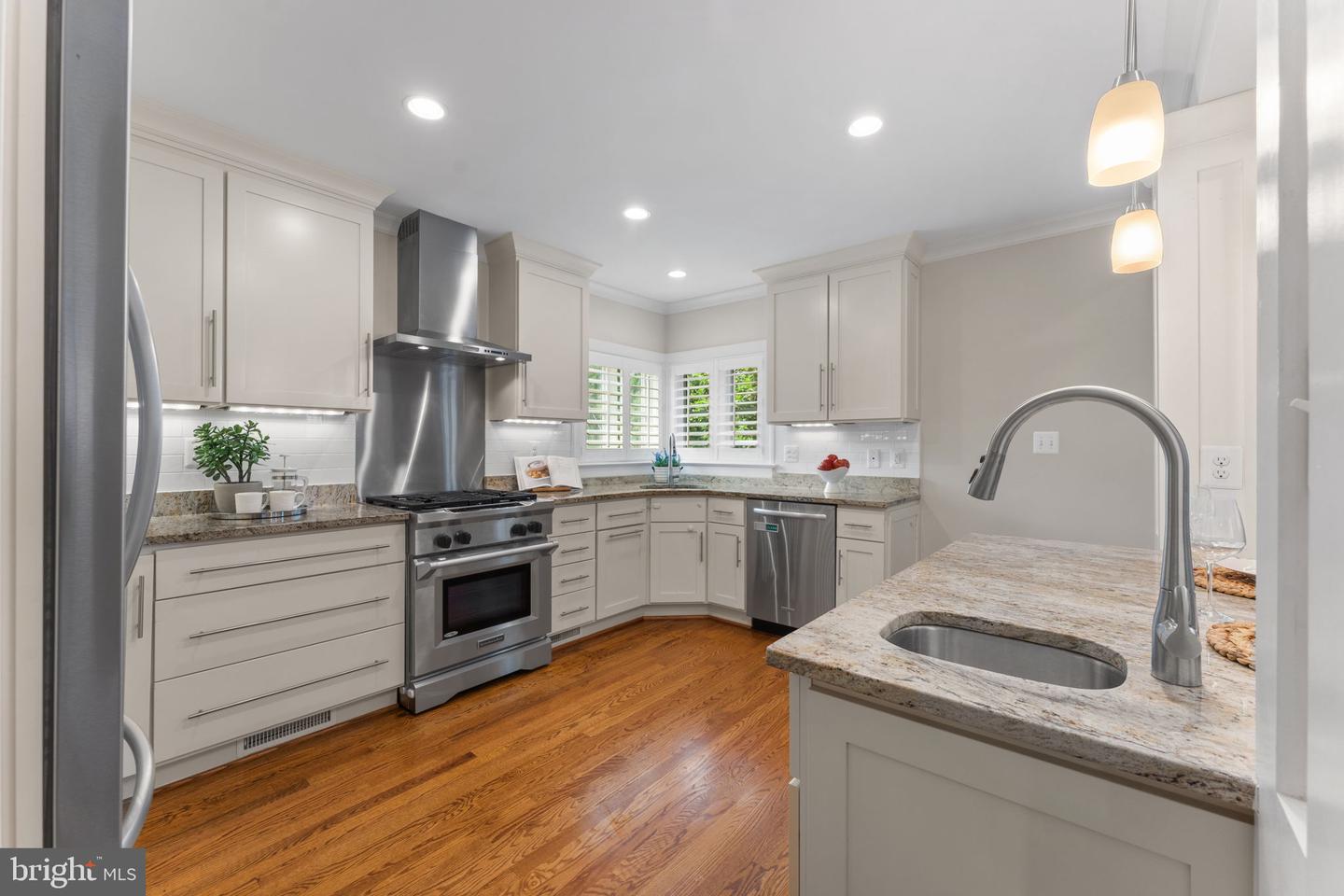 3207 19TH ST N, ARLINGTON, Virginia 22201, 5 Bedrooms Bedrooms, ,3 BathroomsBathrooms,Residential,For sale,3207 19TH ST N,VAAR2056946 MLS # VAAR2056946