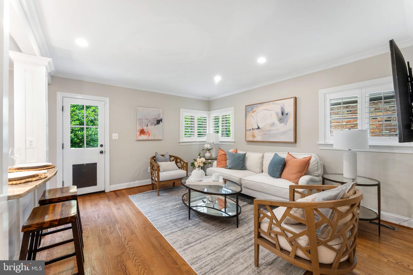 3207 19TH ST N, ARLINGTON, Virginia 22201, 5 Bedrooms Bedrooms, ,3 BathroomsBathrooms,Residential,For sale,3207 19TH ST N,VAAR2056946 MLS # VAAR2056946
