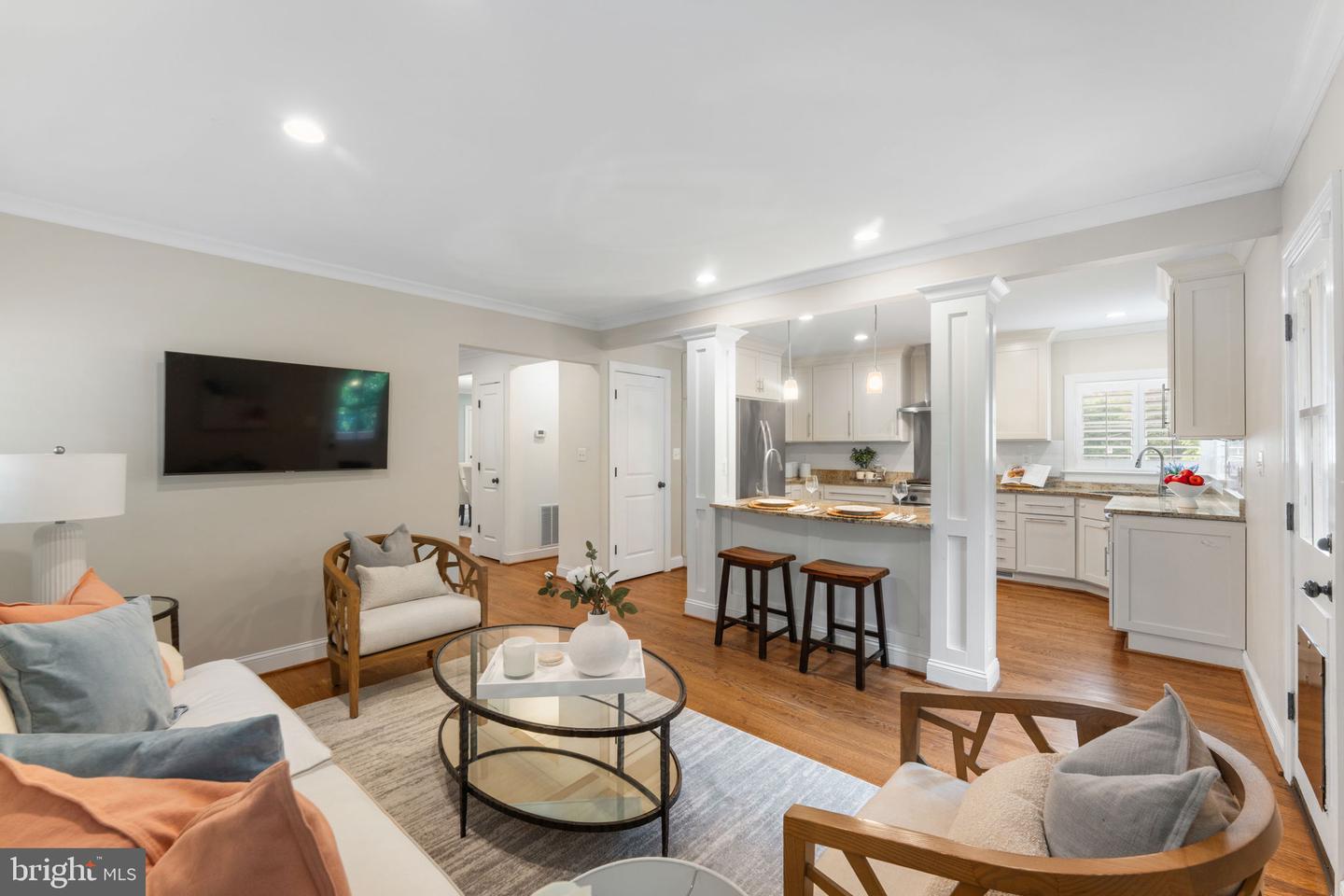 3207 19TH ST N, ARLINGTON, Virginia 22201, 5 Bedrooms Bedrooms, ,3 BathroomsBathrooms,Residential,For sale,3207 19TH ST N,VAAR2056946 MLS # VAAR2056946