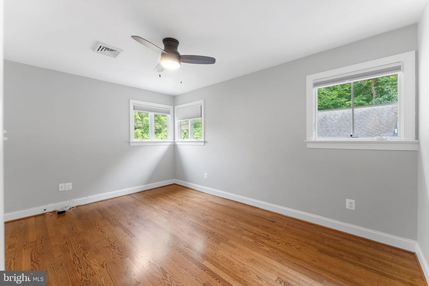 3207 19TH ST N, ARLINGTON, Virginia 22201, 5 Bedrooms Bedrooms, ,3 BathroomsBathrooms,Residential,For sale,3207 19TH ST N,VAAR2056946 MLS # VAAR2056946
