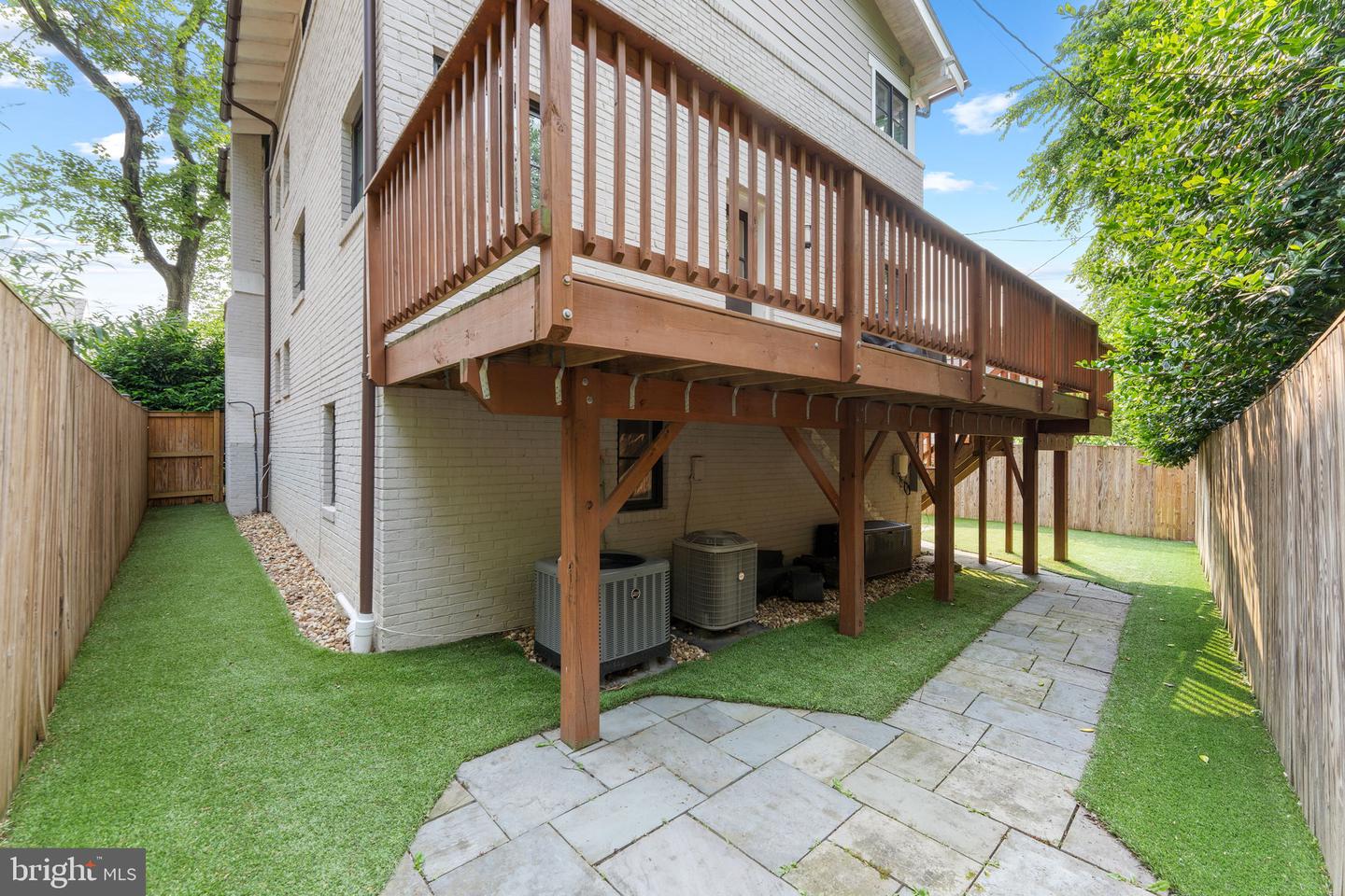 3207 19TH ST N, ARLINGTON, Virginia 22201, 5 Bedrooms Bedrooms, ,3 BathroomsBathrooms,Residential,For sale,3207 19TH ST N,VAAR2056946 MLS # VAAR2056946