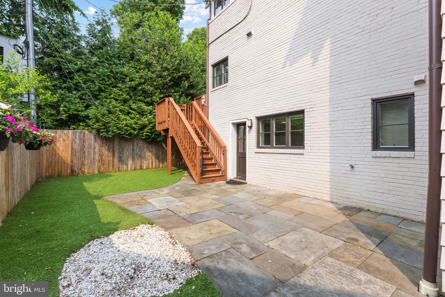 3207 19TH ST N, ARLINGTON, Virginia 22201, 5 Bedrooms Bedrooms, ,3 BathroomsBathrooms,Residential,For sale,3207 19TH ST N,VAAR2056946 MLS # VAAR2056946