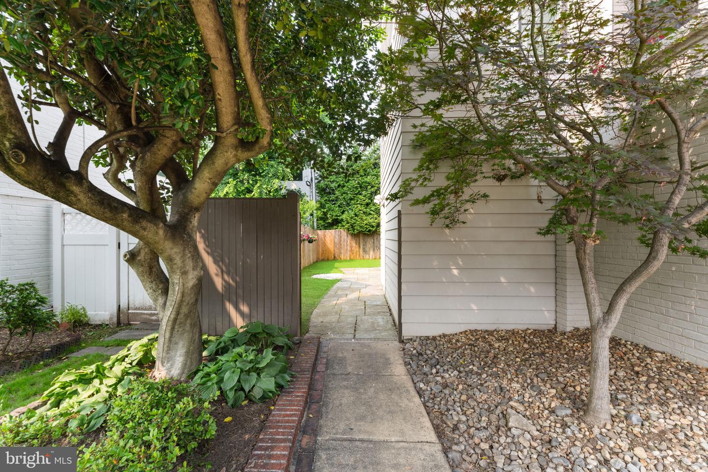 3207 19TH ST N, ARLINGTON, Virginia 22201, 5 Bedrooms Bedrooms, ,3 BathroomsBathrooms,Residential,For sale,3207 19TH ST N,VAAR2056946 MLS # VAAR2056946