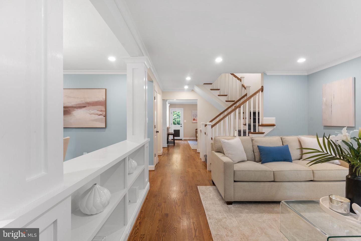 3207 19TH ST N, ARLINGTON, Virginia 22201, 5 Bedrooms Bedrooms, ,3 BathroomsBathrooms,Residential,For sale,3207 19TH ST N,VAAR2056946 MLS # VAAR2056946