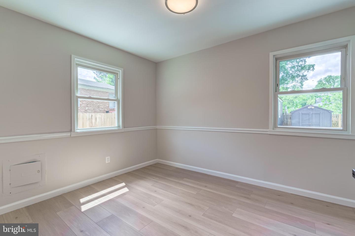 5614 TREMONT DR, ALEXANDRIA, Virginia 22303, 3 Bedrooms Bedrooms, ,1 BathroomBathrooms,Residential,For sale,5614 TREMONT DR,VAFX2238756 MLS # VAFX2238756