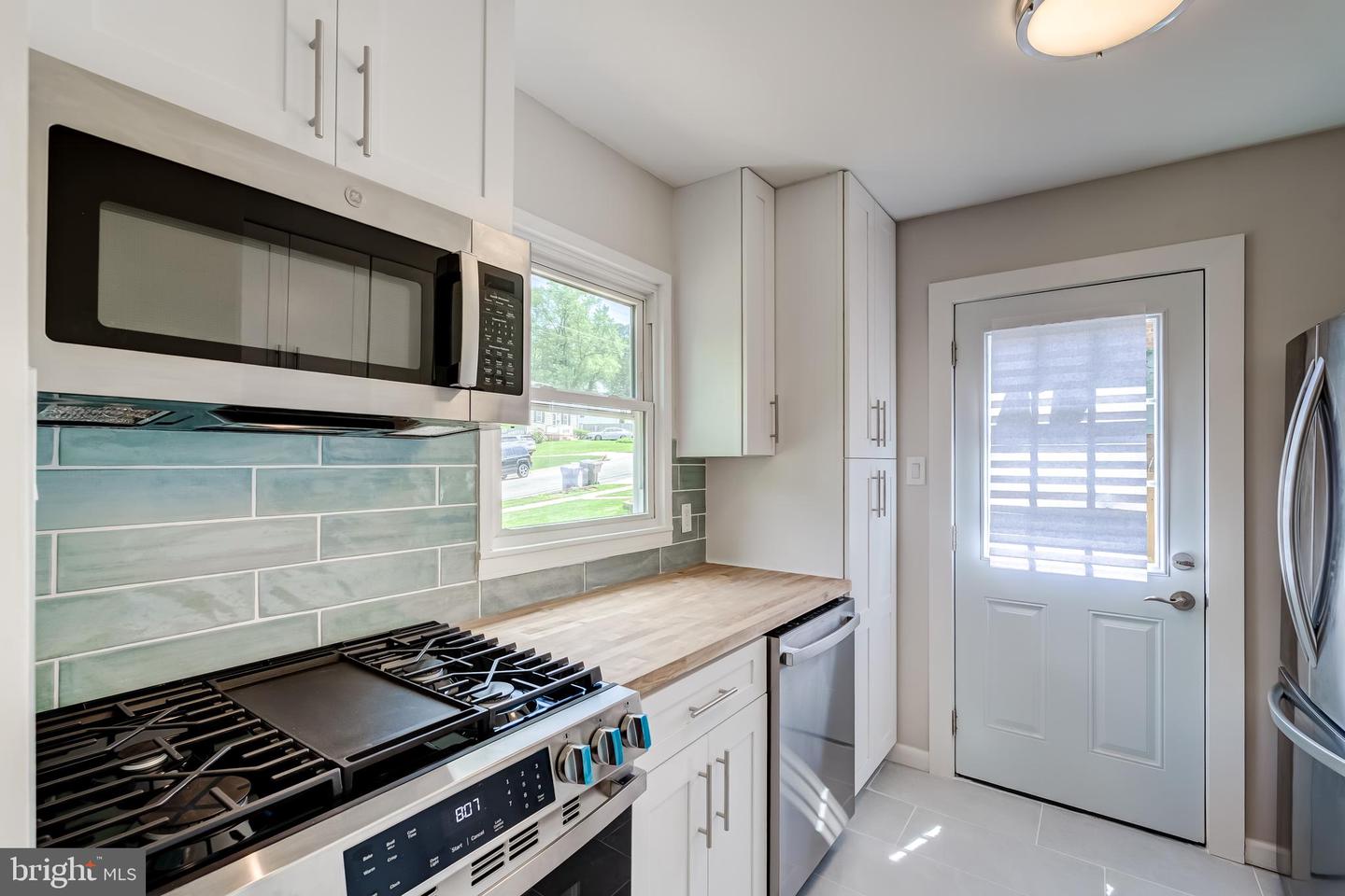 5614 TREMONT DR, ALEXANDRIA, Virginia 22303, 3 Bedrooms Bedrooms, ,1 BathroomBathrooms,Residential,For sale,5614 TREMONT DR,VAFX2238756 MLS # VAFX2238756