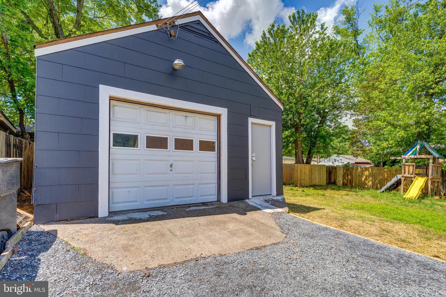 5614 TREMONT DR, ALEXANDRIA, Virginia 22303, 3 Bedrooms Bedrooms, ,1 BathroomBathrooms,Residential,For sale,5614 TREMONT DR,VAFX2238756 MLS # VAFX2238756