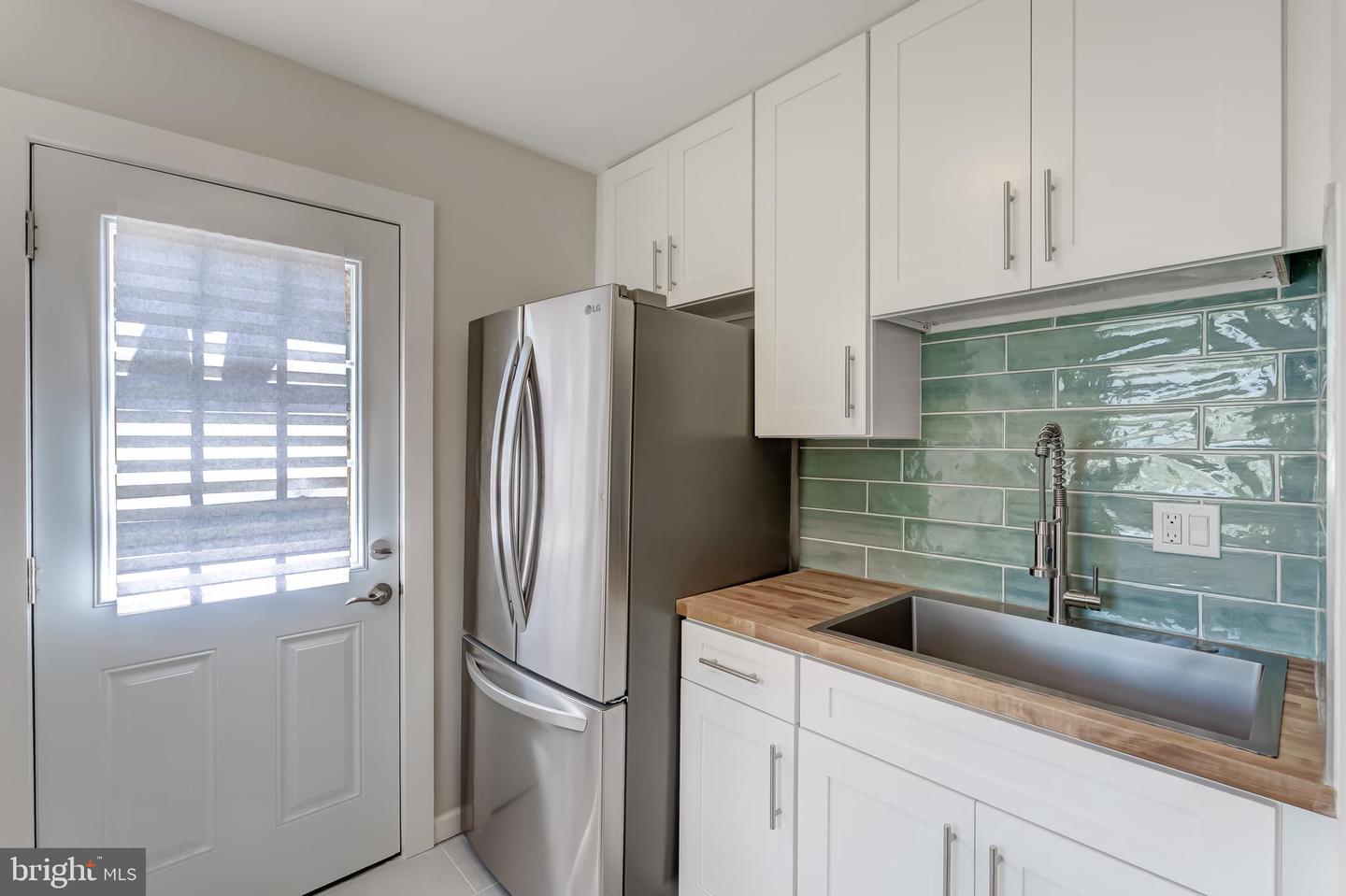5614 TREMONT DR, ALEXANDRIA, Virginia 22303, 3 Bedrooms Bedrooms, ,1 BathroomBathrooms,Residential,For sale,5614 TREMONT DR,VAFX2238756 MLS # VAFX2238756