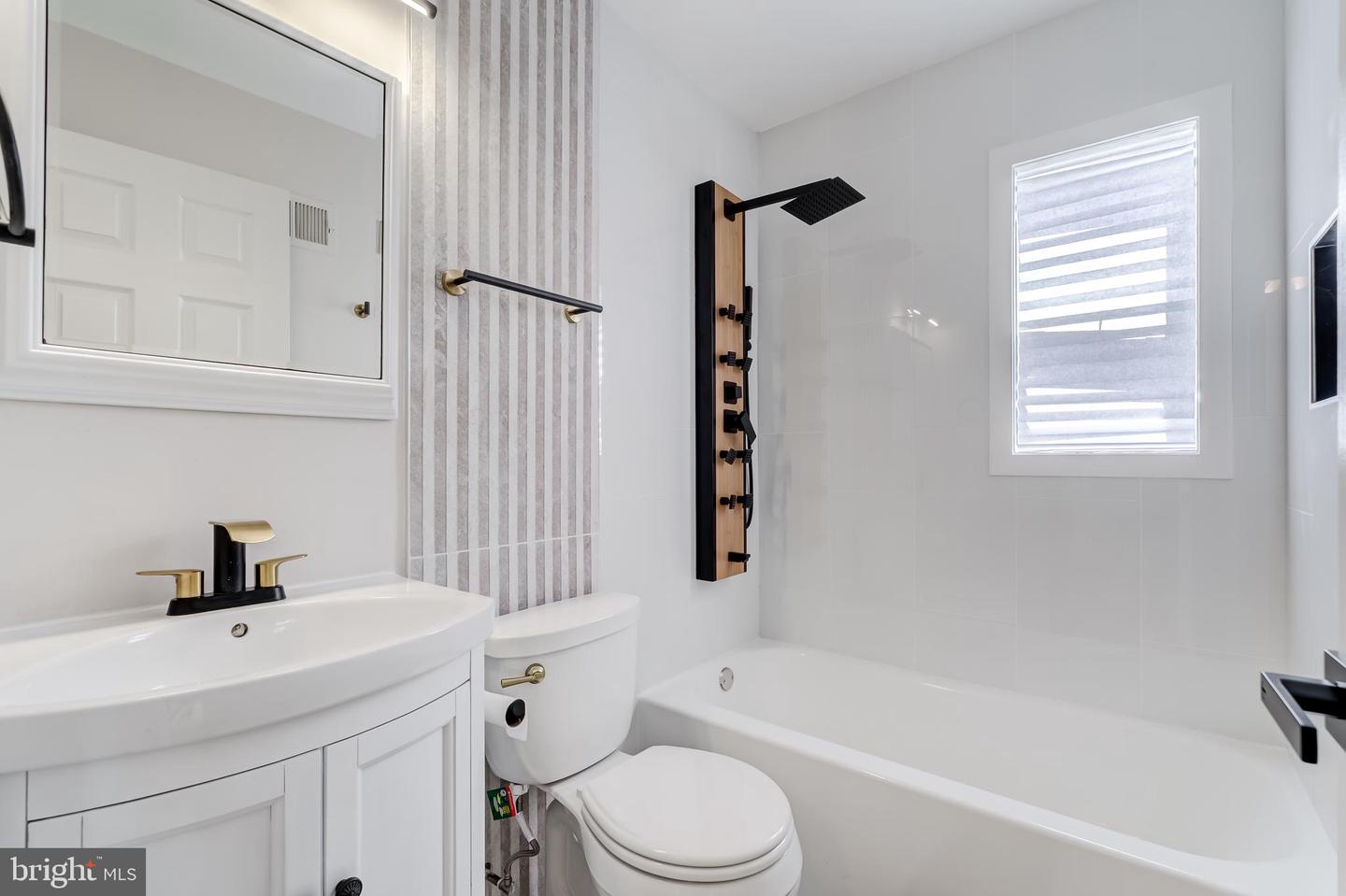 5614 TREMONT DR, ALEXANDRIA, Virginia 22303, 3 Bedrooms Bedrooms, ,1 BathroomBathrooms,Residential,For sale,5614 TREMONT DR,VAFX2238756 MLS # VAFX2238756