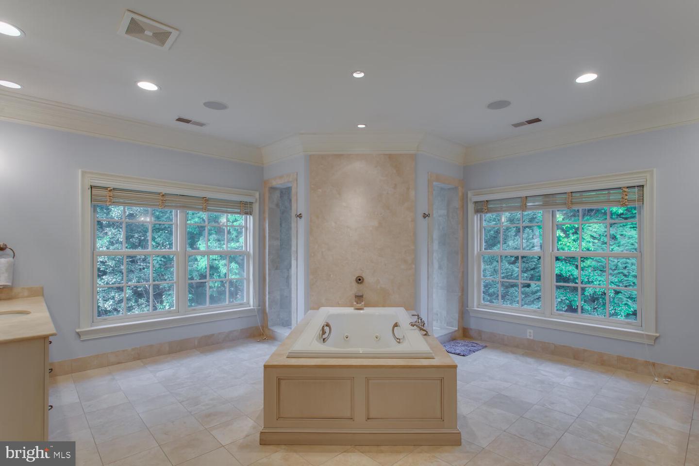 1034 FOUNDERS RIDGE LN, MCLEAN, Virginia 22102, 7 Bedrooms Bedrooms, ,7 BathroomsBathrooms,Residential,For sale,1034 FOUNDERS RIDGE LN,VAFX2239842 MLS # VAFX2239842