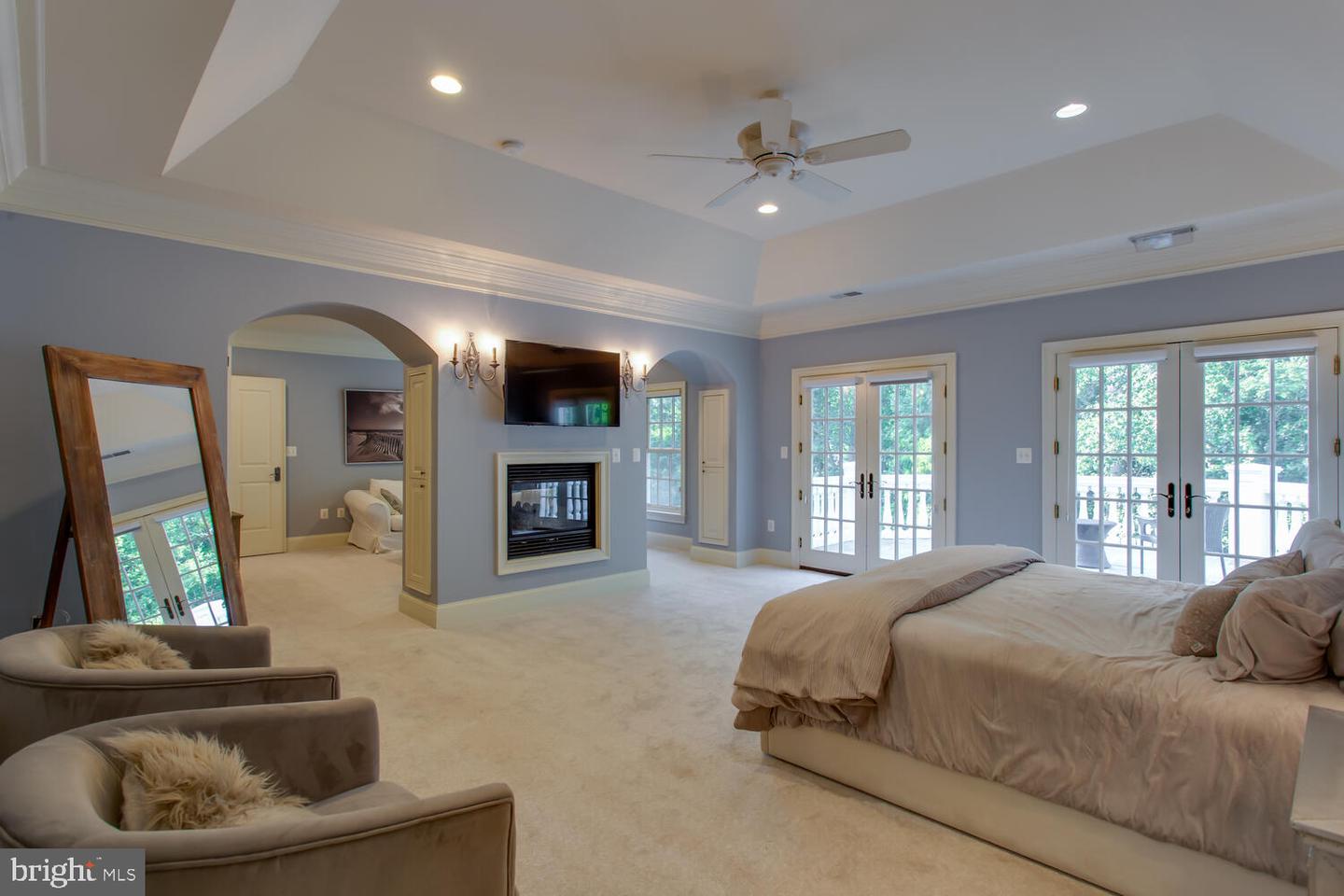 1034 FOUNDERS RIDGE LN, MCLEAN, Virginia 22102, 7 Bedrooms Bedrooms, ,7 BathroomsBathrooms,Residential,For sale,1034 FOUNDERS RIDGE LN,VAFX2239842 MLS # VAFX2239842