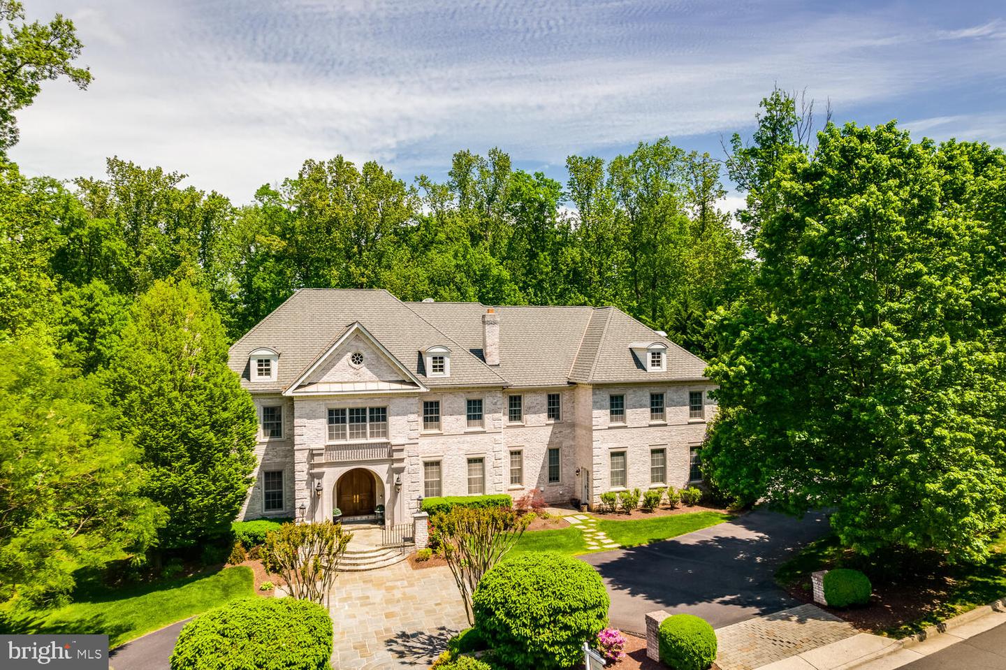 1034 FOUNDERS RIDGE LN, MCLEAN, Virginia 22102, 7 Bedrooms Bedrooms, ,7 BathroomsBathrooms,Residential,For sale,1034 FOUNDERS RIDGE LN,VAFX2239842 MLS # VAFX2239842