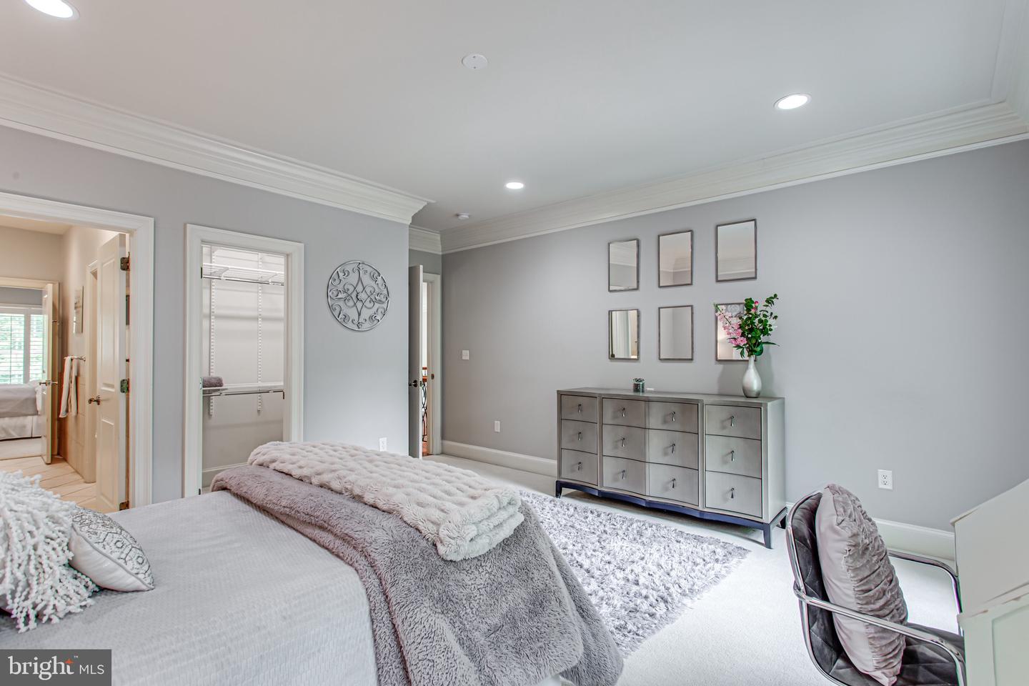 1034 FOUNDERS RIDGE LN, MCLEAN, Virginia 22102, 7 Bedrooms Bedrooms, ,7 BathroomsBathrooms,Residential,For sale,1034 FOUNDERS RIDGE LN,VAFX2239842 MLS # VAFX2239842