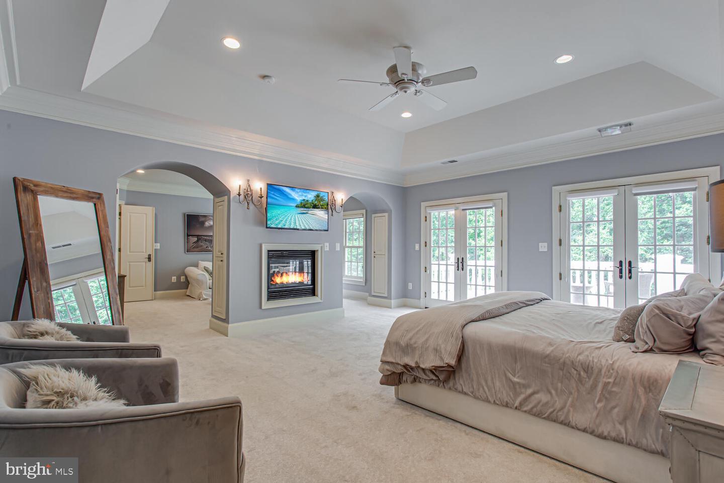 1034 FOUNDERS RIDGE LN, MCLEAN, Virginia 22102, 7 Bedrooms Bedrooms, ,7 BathroomsBathrooms,Residential,For sale,1034 FOUNDERS RIDGE LN,VAFX2239842 MLS # VAFX2239842