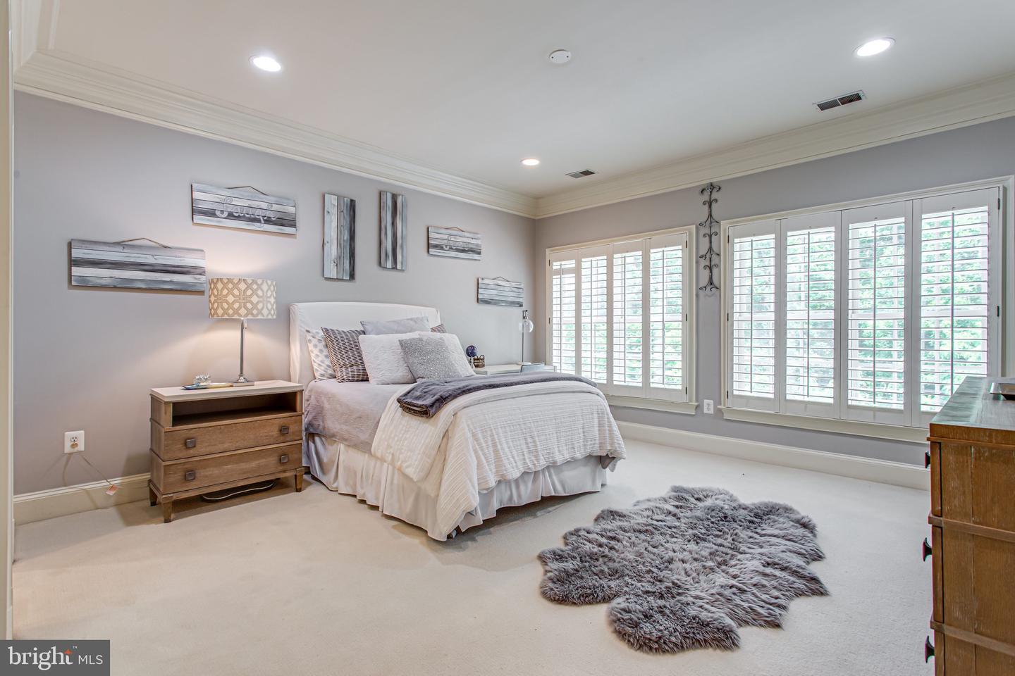 1034 FOUNDERS RIDGE LN, MCLEAN, Virginia 22102, 7 Bedrooms Bedrooms, ,7 BathroomsBathrooms,Residential,For sale,1034 FOUNDERS RIDGE LN,VAFX2239842 MLS # VAFX2239842
