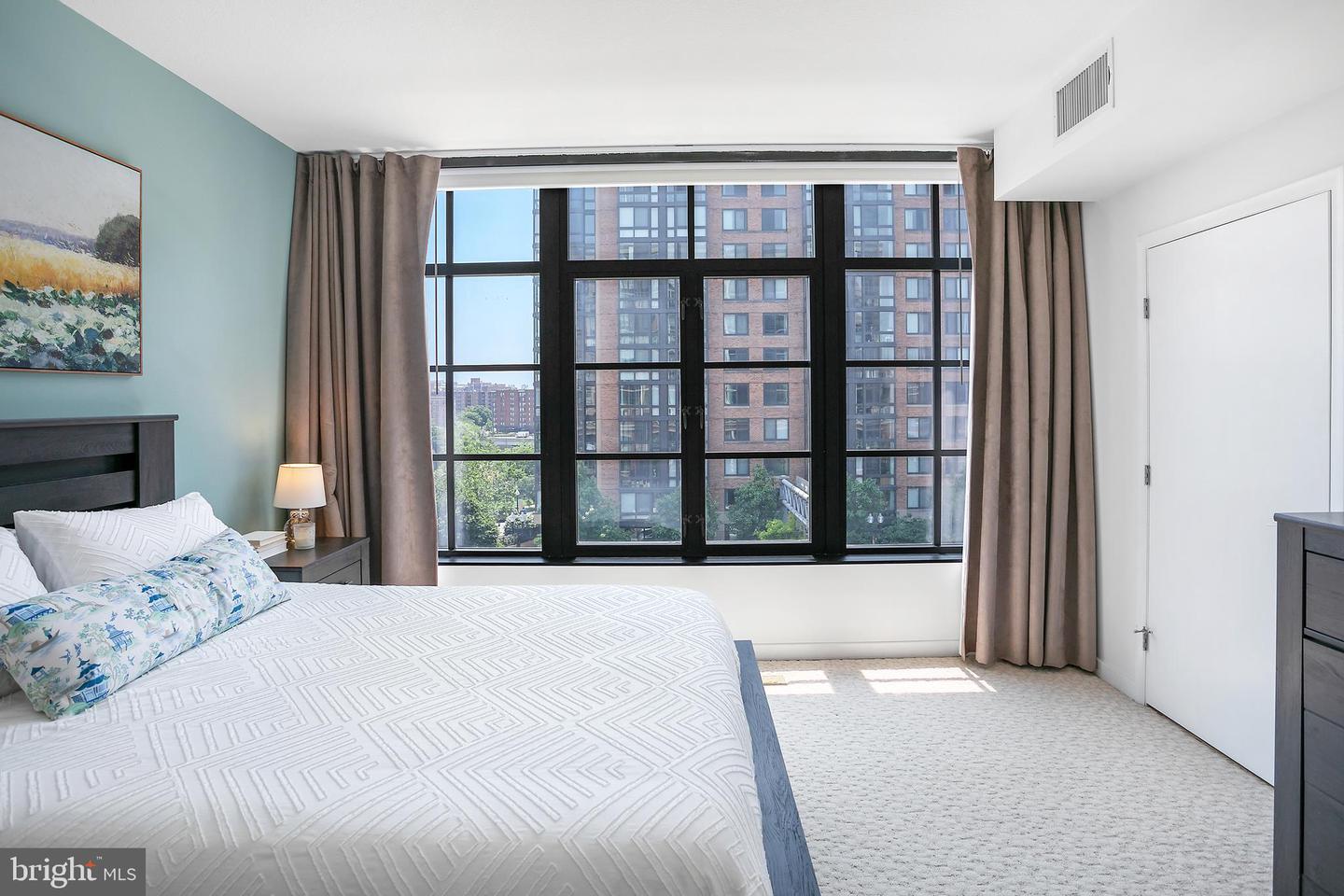 437 NEW YORK AVE NW #506, WASHINGTON, District Of Columbia 20001, 1 Bedroom Bedrooms, ,1 BathroomBathrooms,Residential,For sale,437 NEW YORK AVE NW #506,DCDC2200318 MLS # DCDC2200318