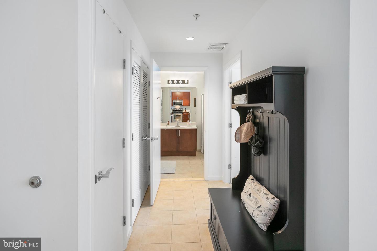 437 NEW YORK AVE NW #506, WASHINGTON, District Of Columbia 20001, 1 Bedroom Bedrooms, ,1 BathroomBathrooms,Residential,For sale,437 NEW YORK AVE NW #506,DCDC2200318 MLS # DCDC2200318