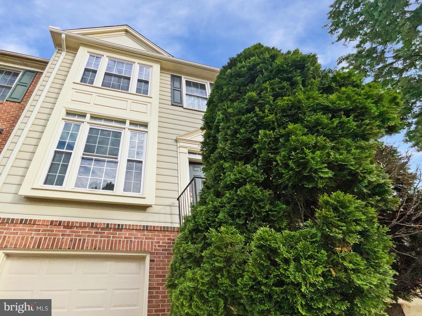 46891 RABBITRUN TER, STERLING, Virginia 20164, 3 Bedrooms Bedrooms, ,2 BathroomsBathrooms,Residential,For sale,46891 RABBITRUN TER,VALO2096388 MLS # VALO2096388