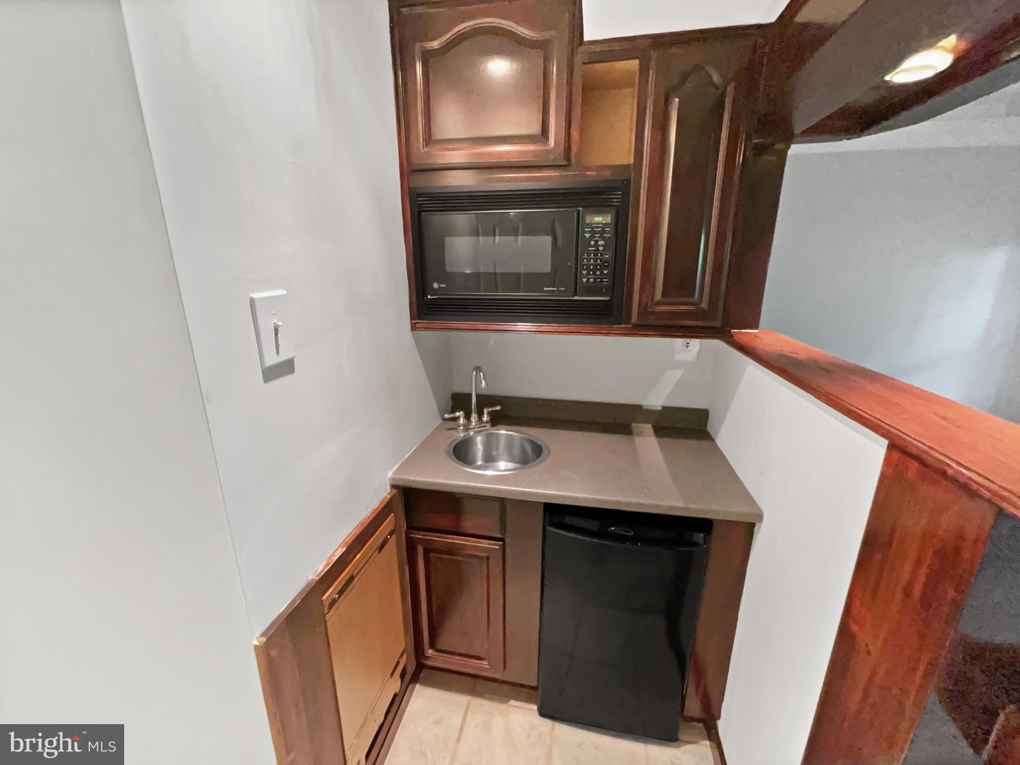46891 RABBITRUN TER, STERLING, Virginia 20164, 3 Bedrooms Bedrooms, ,2 BathroomsBathrooms,Residential,For sale,46891 RABBITRUN TER,VALO2096388 MLS # VALO2096388