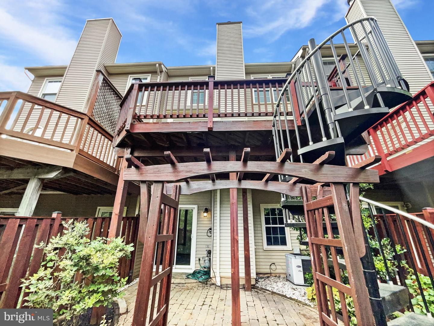 46891 RABBITRUN TER, STERLING, Virginia 20164, 3 Bedrooms Bedrooms, ,2 BathroomsBathrooms,Residential,For sale,46891 RABBITRUN TER,VALO2096388 MLS # VALO2096388