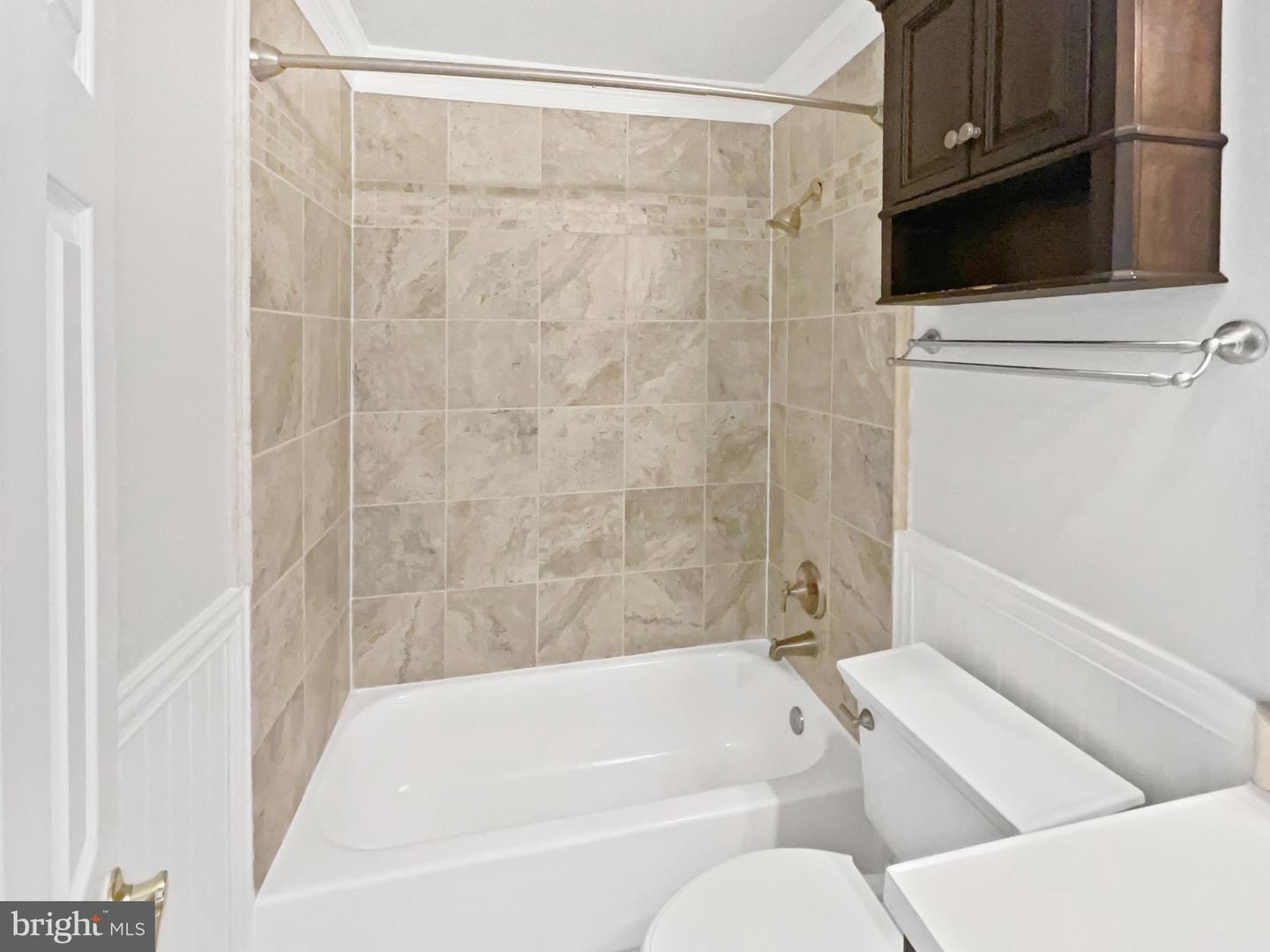 46891 RABBITRUN TER, STERLING, Virginia 20164, 3 Bedrooms Bedrooms, ,2 BathroomsBathrooms,Residential,For sale,46891 RABBITRUN TER,VALO2096388 MLS # VALO2096388