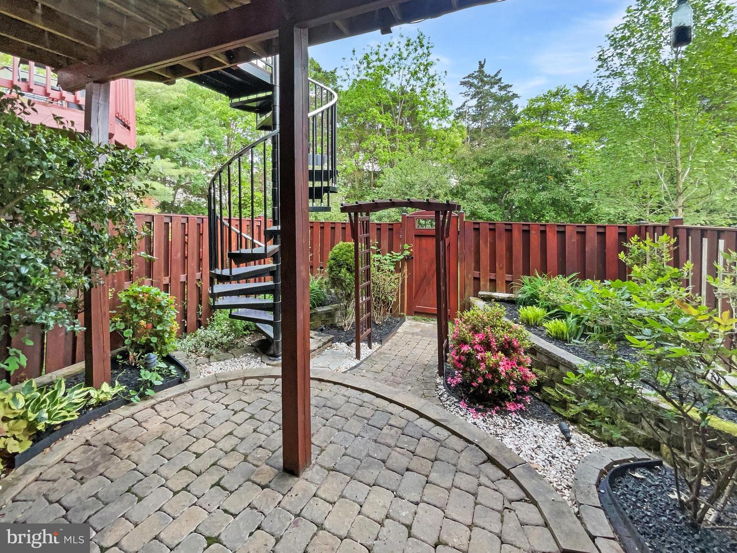 46891 RABBITRUN TER, STERLING, Virginia 20164, 3 Bedrooms Bedrooms, ,2 BathroomsBathrooms,Residential,For sale,46891 RABBITRUN TER,VALO2096388 MLS # VALO2096388