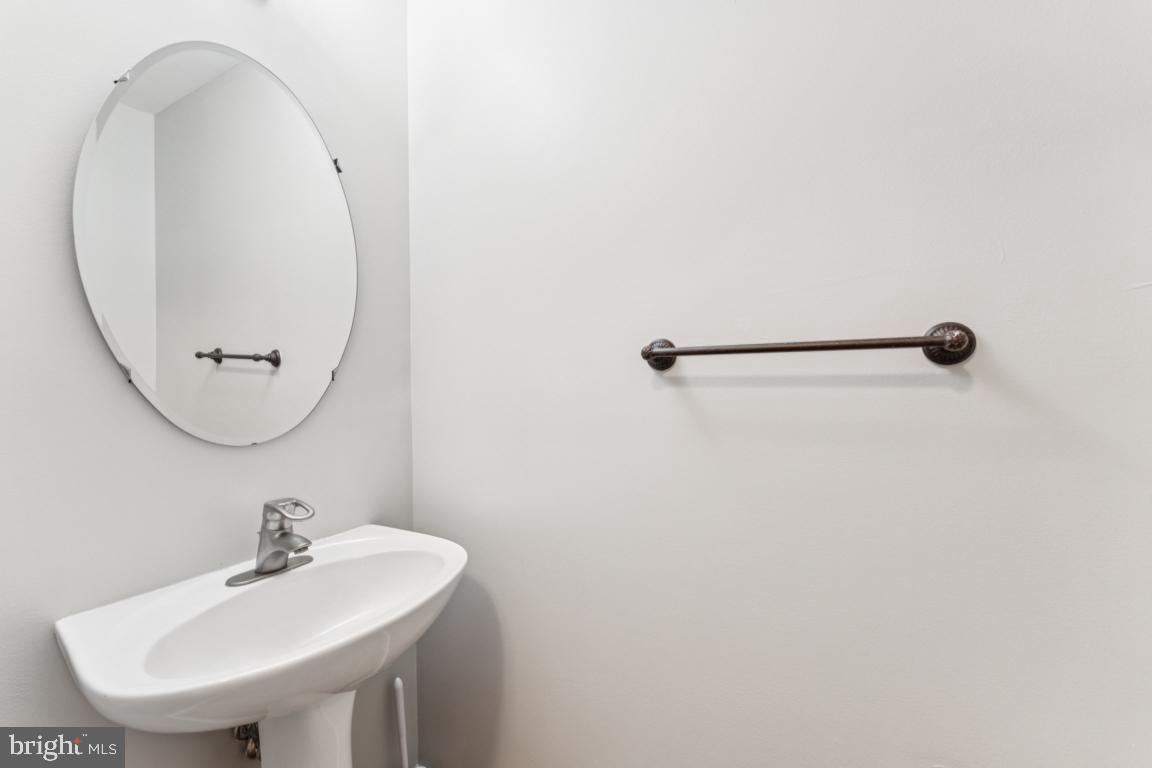 2928 HUNTINGTON GROVE SQ, ALEXANDRIA, Virginia 22306, 3 Bedrooms Bedrooms, ,2 BathroomsBathrooms,Residential,For sale,2928 HUNTINGTON GROVE SQ,VAFX2240806 MLS # VAFX2240806