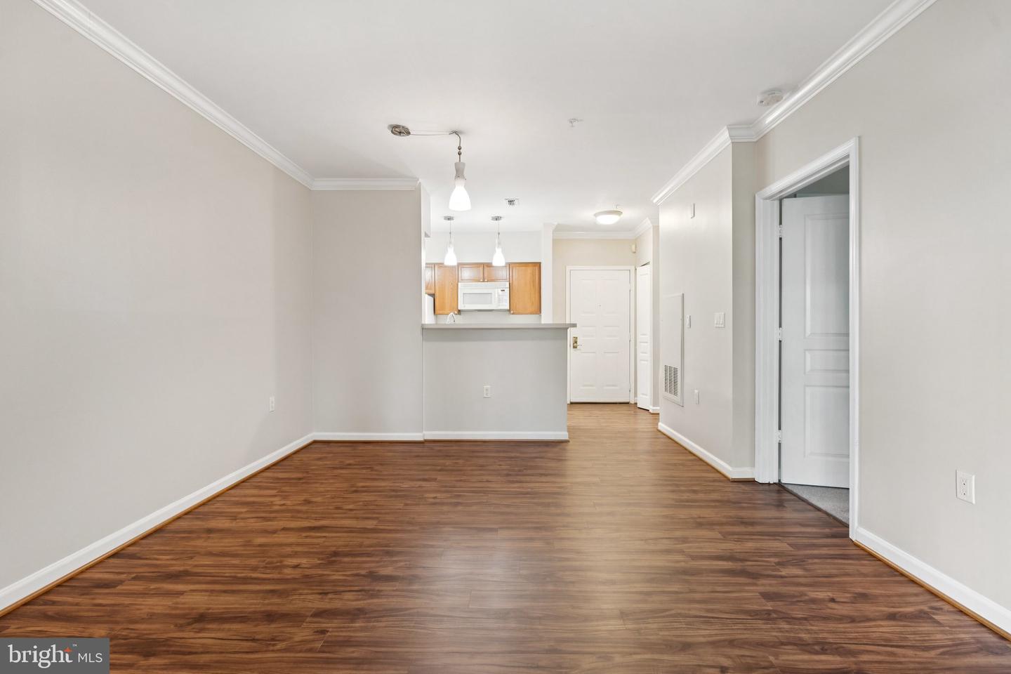 2204 WESTCOURT LN #122, HERNDON, Virginia 20170, 1 Bedroom Bedrooms, ,1 BathroomBathrooms,Residential,For sale,2204 WESTCOURT LN #122,VAFX2240854 MLS # VAFX2240854
