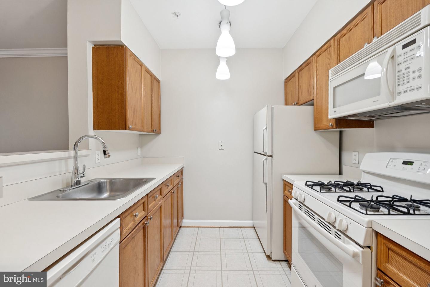 2204 WESTCOURT LN #122, HERNDON, Virginia 20170, 1 Bedroom Bedrooms, ,1 BathroomBathrooms,Residential,For sale,2204 WESTCOURT LN #122,VAFX2240854 MLS # VAFX2240854