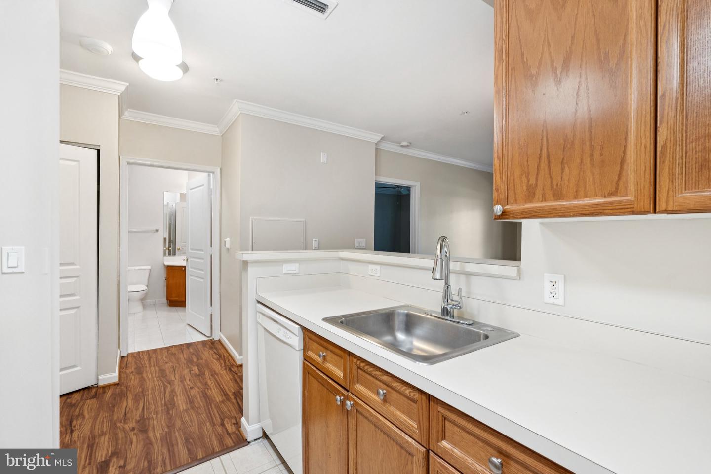 2204 WESTCOURT LN #122, HERNDON, Virginia 20170, 1 Bedroom Bedrooms, ,1 BathroomBathrooms,Residential,For sale,2204 WESTCOURT LN #122,VAFX2240854 MLS # VAFX2240854