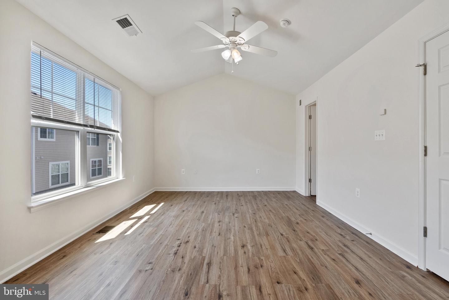 42189 SHORECREST TER, ALDIE, Virginia 20105, 3 Bedrooms Bedrooms, ,2 BathroomsBathrooms,Residential,For sale,42189 SHORECREST TER,VALO2096562 MLS # VALO2096562