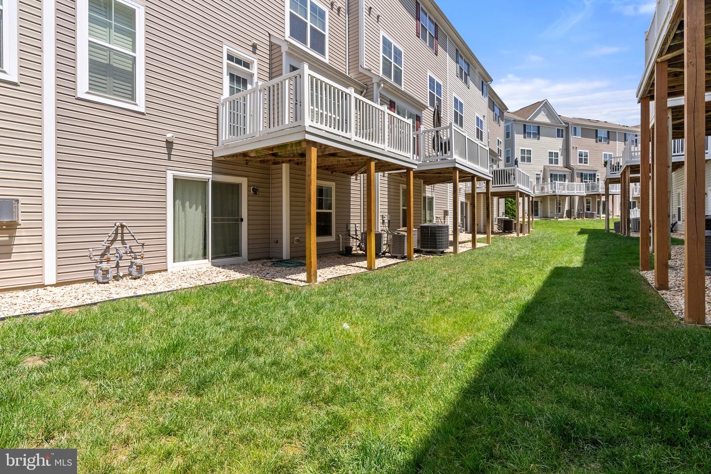 42189 SHORECREST TER, ALDIE, Virginia 20105, 3 Bedrooms Bedrooms, ,2 BathroomsBathrooms,Residential,For sale,42189 SHORECREST TER,VALO2096562 MLS # VALO2096562