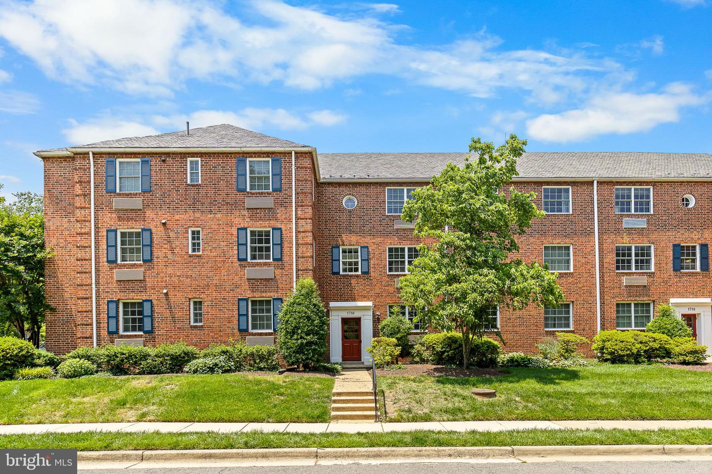 1716 W ABINGDON DR #103, ALEXANDRIA, Virginia 22314, 1 Bedroom Bedrooms, ,1 BathroomBathrooms,Residential,For sale,1716 W ABINGDON DR #103,VAAX2045398 MLS # VAAX2045398