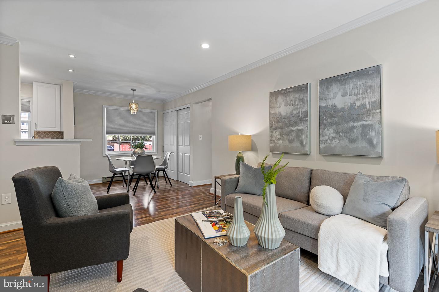 1716 W ABINGDON DR #103, ALEXANDRIA, Virginia 22314, 1 Bedroom Bedrooms, ,1 BathroomBathrooms,Residential,For sale,1716 W ABINGDON DR #103,VAAX2045398 MLS # VAAX2045398