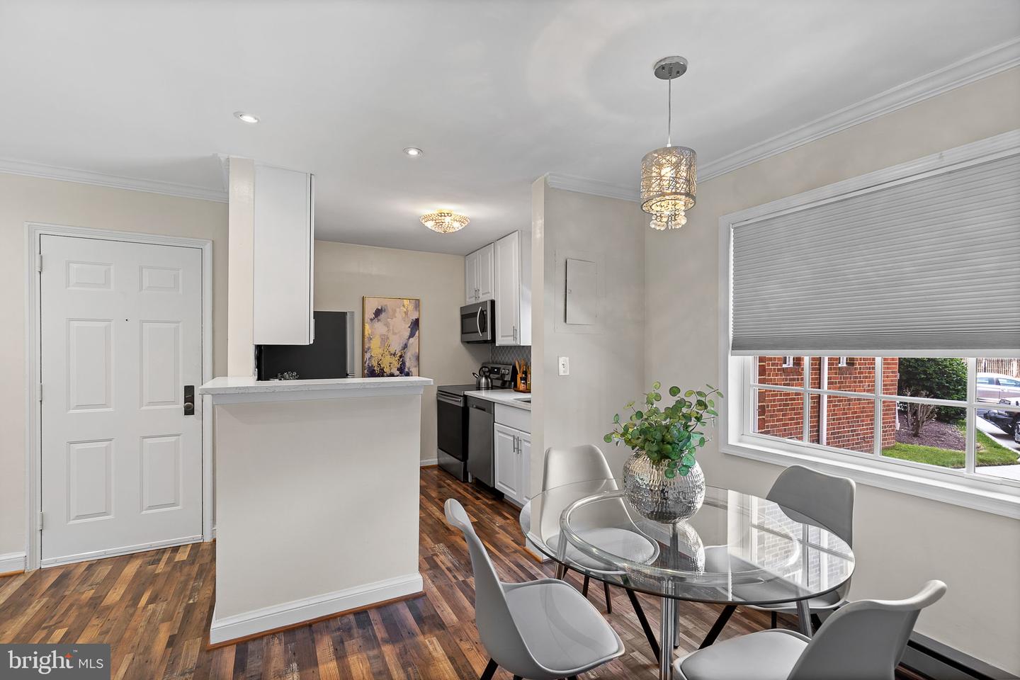1716 W ABINGDON DR #103, ALEXANDRIA, Virginia 22314, 1 Bedroom Bedrooms, ,1 BathroomBathrooms,Residential,For sale,1716 W ABINGDON DR #103,VAAX2045398 MLS # VAAX2045398