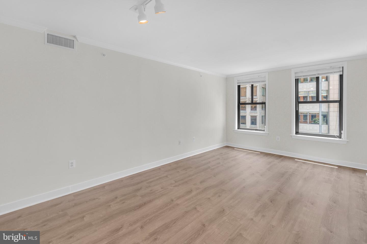 631 D ST NW #431, WASHINGTON, District Of Columbia 20004, 1 Bedroom Bedrooms, ,1 BathroomBathrooms,Residential,For sale,631 D ST NW #431,DCDC2201454 MLS # DCDC2201454